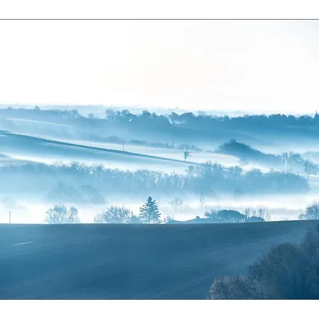 D'hotes Enmarcade Touget