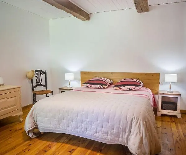 D'hotes Enmarcade * Touget