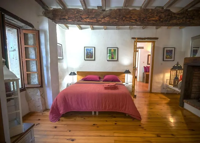 D'hotes Enmarcade * Touget