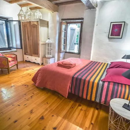 D'hotes Enmarcade 홈스테이 *