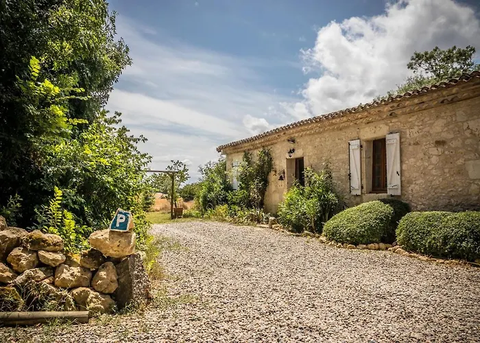 D'hotes Enmarcade 홈스테이 Touget